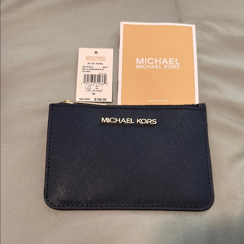 NWT Michael Kors Jet Set Travel Coin Key Chain Card Holder Wallet